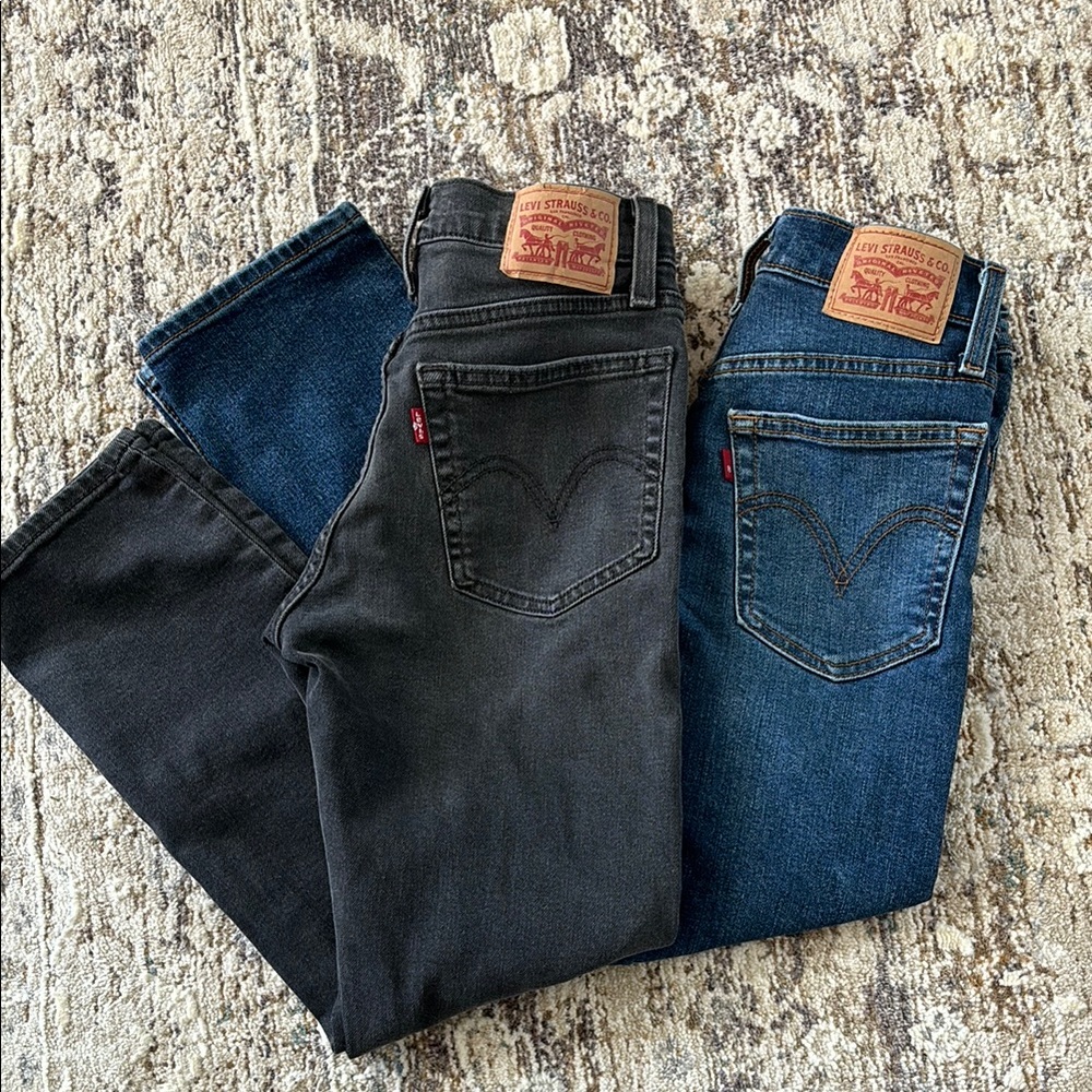 Levi's Wedgie Straight Jeans - 2 Pairs 25W 26L